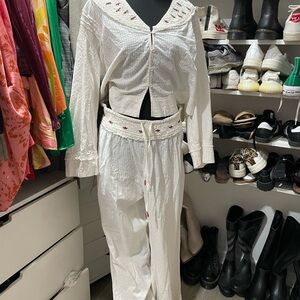 Free people set Embroidered White Women's pants set NEW WITHOUT TAGS